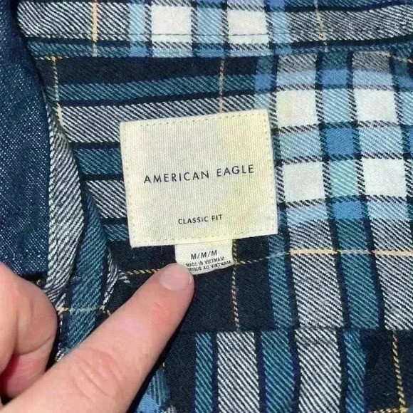 American Eagle Classic Fit Men’s Flannel - Picture 4 of 6